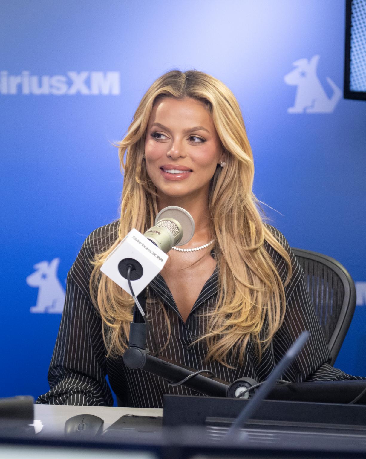 BROOKS NADER'S U.S OPEN LOVE TRIANGLE: DID SHE REALLY DATE BOTH CARLOS ALCARAZ AND JANNIK SINNER? - BWF Media TV